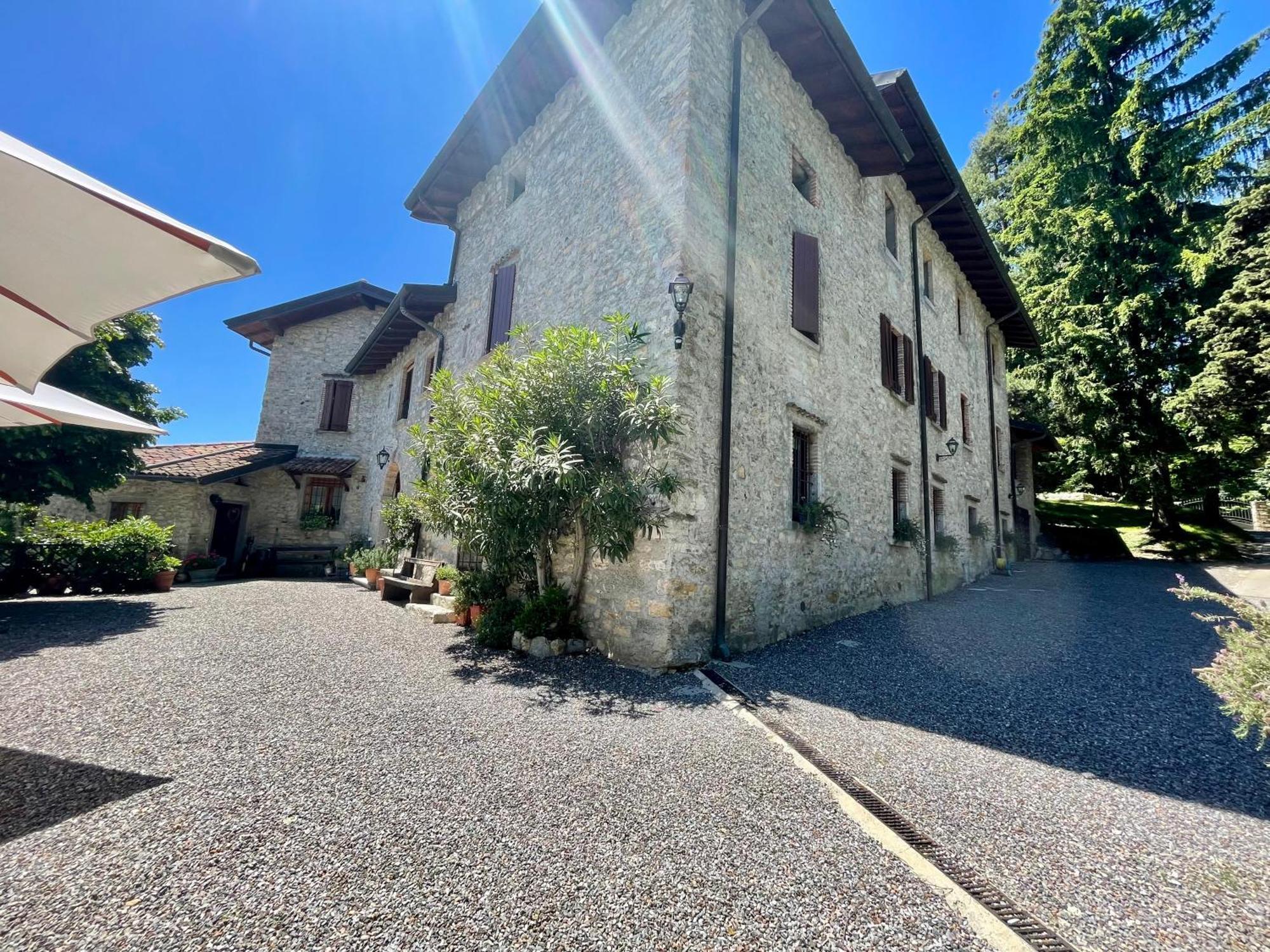B&B Il Castellaccio - Albavilla エクステリア 写真